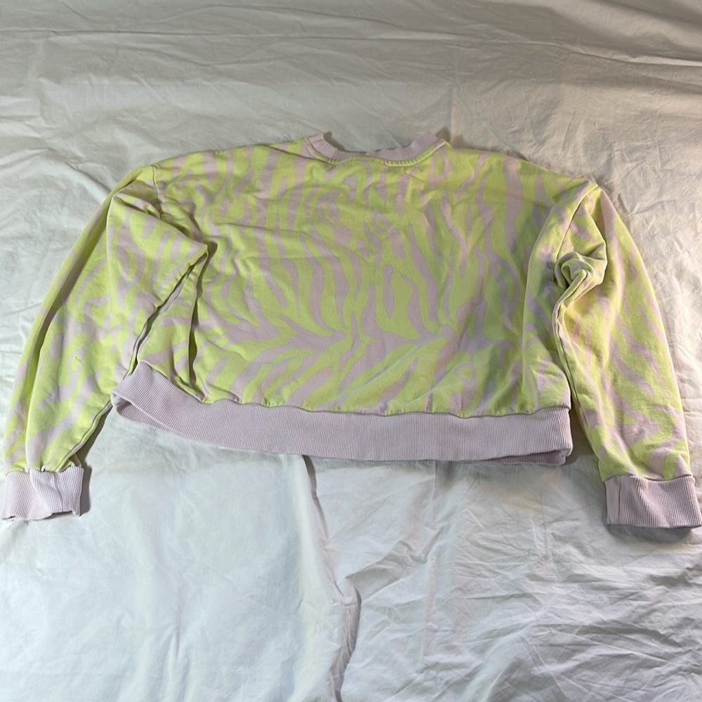 Adidas Light Yellow and Pale Pink Patterned Sweatshirt - Picture 6 of 7